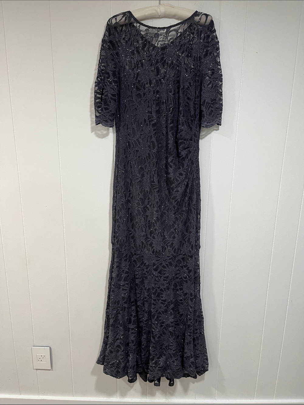 Xscape Lace Sequin Formal Evening Gown 3/4 Sleeve XL wedding guest - Picture 2 of 9